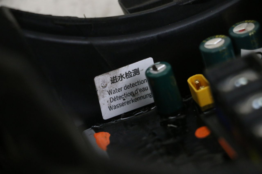 photo de CDI-unit SEGWAY NINEBOT F40E 1 - Markeringen en referenties