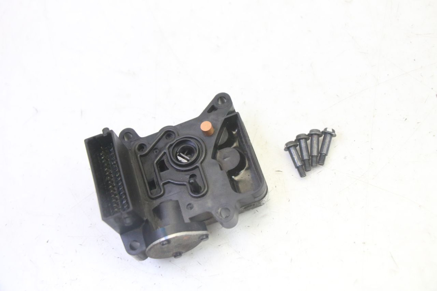 photo de CDI-unit HONDA FES S-WING SWING ABS 125 (2007 - 2015) - Technische close-up