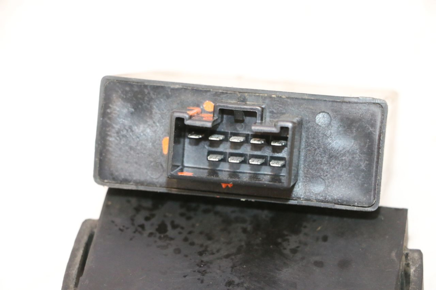 photo de CDI-BEHUIZING KAWASAKI GPX F ZX750F 750 (1986 - 1990) - Overzicht