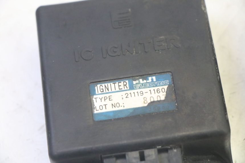 photo de CDI-unit KAWASAKI GPX R WARBIRD 600 (1988 - 1993) - Detail van het onderdeel