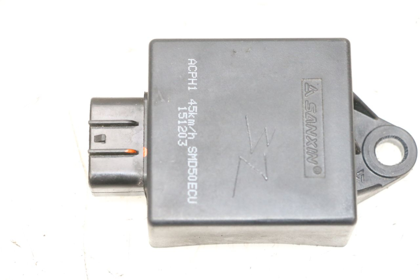 photo de CDI-unit PEUGEOT KISBEE 2T 50 (2010 - 2017) - Hoofdaanzicht