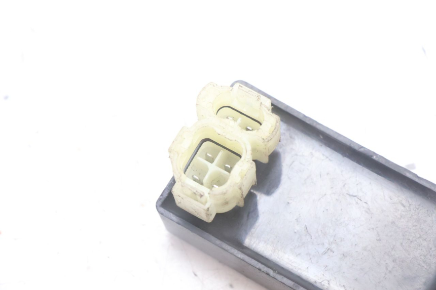 photo de CDI-unit PEUGEOT KISBEE 4T 50 (2010 - 2017) - Detail van het onderdeel