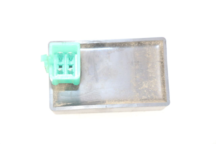 photo de CDI-unit VENESI LOWIGI RETRO JJ50QT-3 50 (2020 - 2022) - Zoom op gebruiksstaat