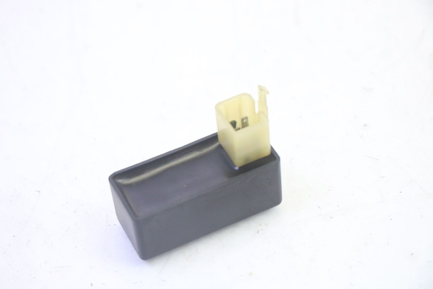 photo de CDI-unit PEUGEOT LUDIX 50 (2005 - 2007) - Detail van het onderdeel