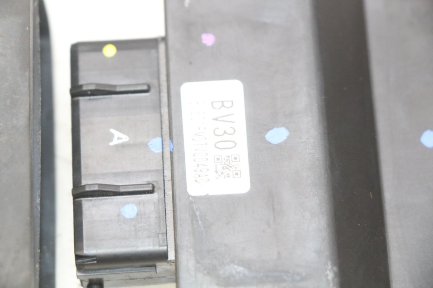 photo de CDI-unit YAMAHA N-MAX NMAX 125 (2017 - 2020) - Zoom op gebruiksstaat