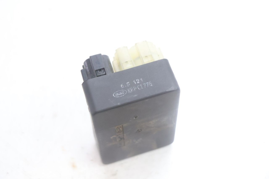 photo de CDI-unit HONDA SCV LEAD 100 (2003 - 2007) - Andere kijkhoek