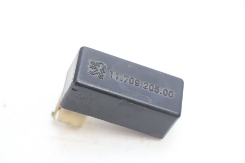 photo de CDI-unit PEUGEOT SPEEDFIGHT LC 50 (1996 - 2002) - Andere kijkhoek