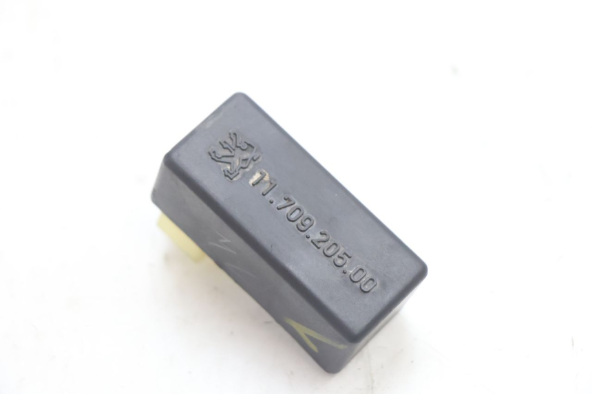 photo de CDI-unit PEUGEOT VIVACITY 50 (2004 - 2009) - Zoom op gebruiksstaat