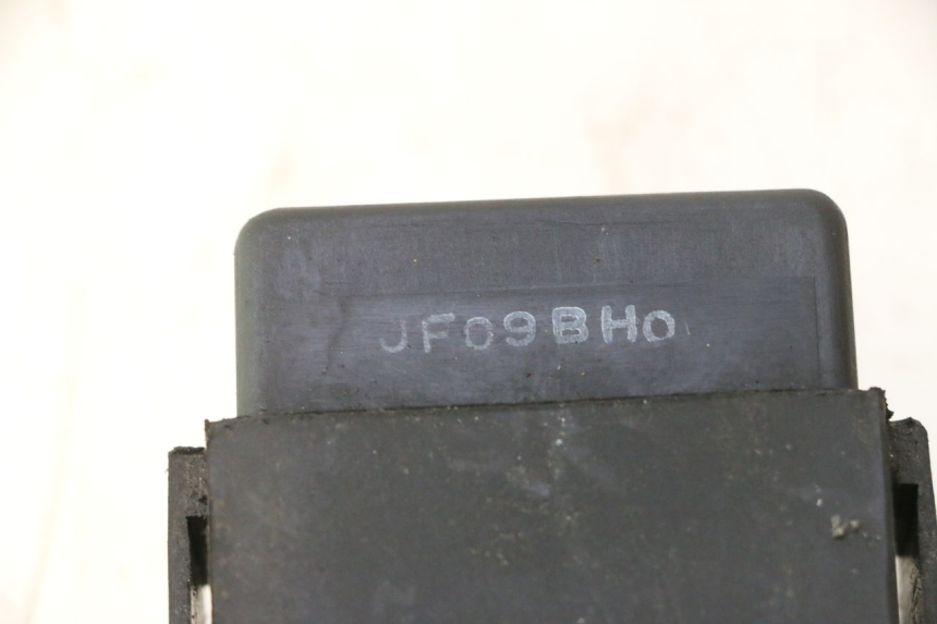 photo de CDI-BEHUIZING DAELIM VJ ROADWIN 125 (2004 - 2007) - Detail van het onderdeel