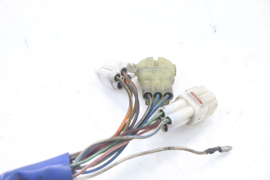 photo de CDI-unit YAMAHA YP MAJESTY 125 (2007 - 2010) - Bevestigingspunten