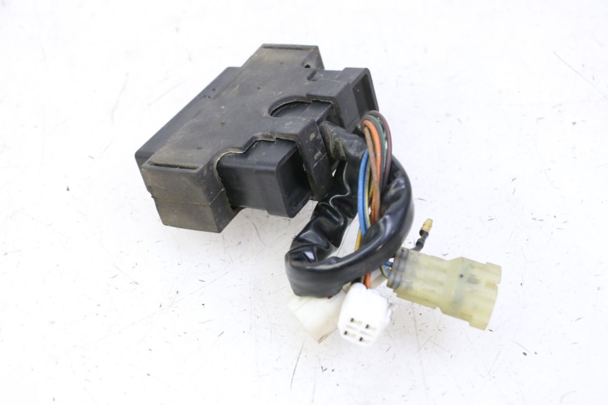 photo de CDI-unit YAMAHA YP MAJESTY 125 (2002 - 2006) - Technische close-up