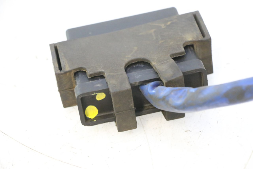 photo de CDI-unit YAMAHA YP MAJESTY 125 (2007 - 2010) - Bevestigingspunten