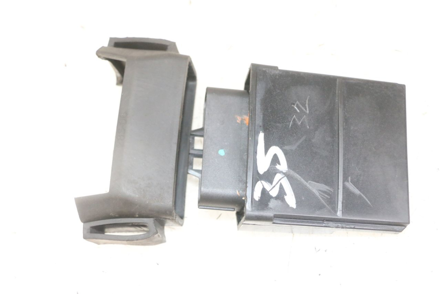 photo de INJECTIEBOX VENESI FLY RETRO 4T 50 (2020 - 2025) - Zoom op gebruiksstaat