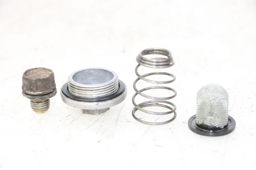 photo de OLIEKARTERDOP KYMCO AGILITY 4T 50 (2005 - 2018) - Zoom op gebruiksstaat