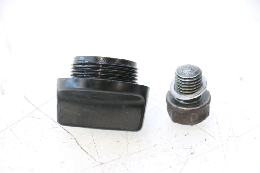 photo de OLIEKARTERDOP KAWASAKI ZZR 600 (1995 - 2004) - Detail van het onderdeel