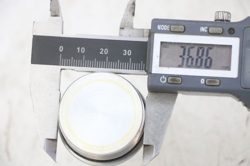 photo de VORKDOP HONDA CBF 500 (2004 - 2007) - Detail van het onderdeel