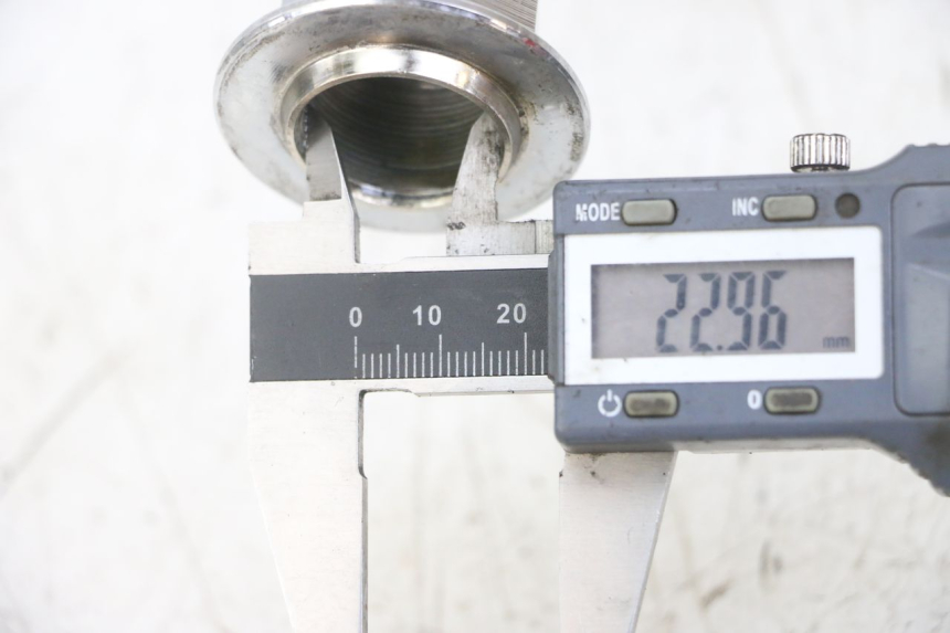 photo de VORKDOP ROYAL ENFIELD HYMALAYAN 410 (2016 - 2023) - Detail van het onderdeel