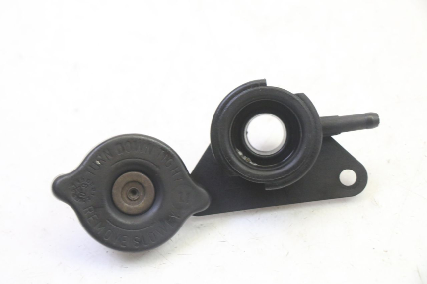 photo de RADIATEURDOP SUZUKI BURGMAN 125 (2007 - 2014) - Hoofdaanzicht