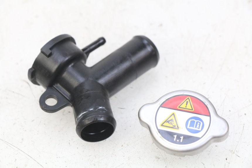 photo de RADIATEURDOP HONDA CB R 1000 (2018 - 2023) - Zoom op gebruiksstaat