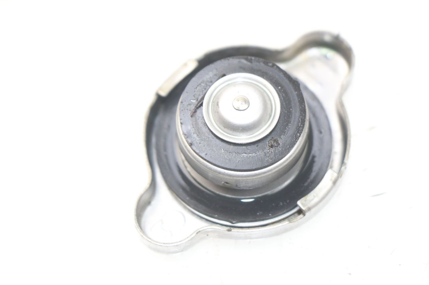 photo de RADIATEURDOP HONDA CRF CR-F 450 (2005 - 2008) - Zoom op gebruiksstaat