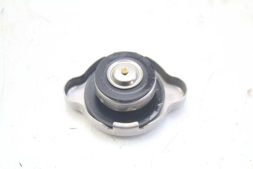 photo de RADIATEURDOP HONDA CRF 250 (2010 - 2013) - Detail van het onderdeel