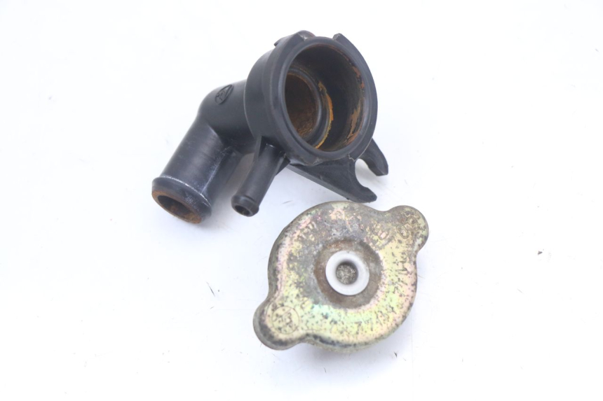 photo de RADIATEURDOP HONDA FES PANTHEON 2T 125 (1998 - 2002) - Detail van het onderdeel