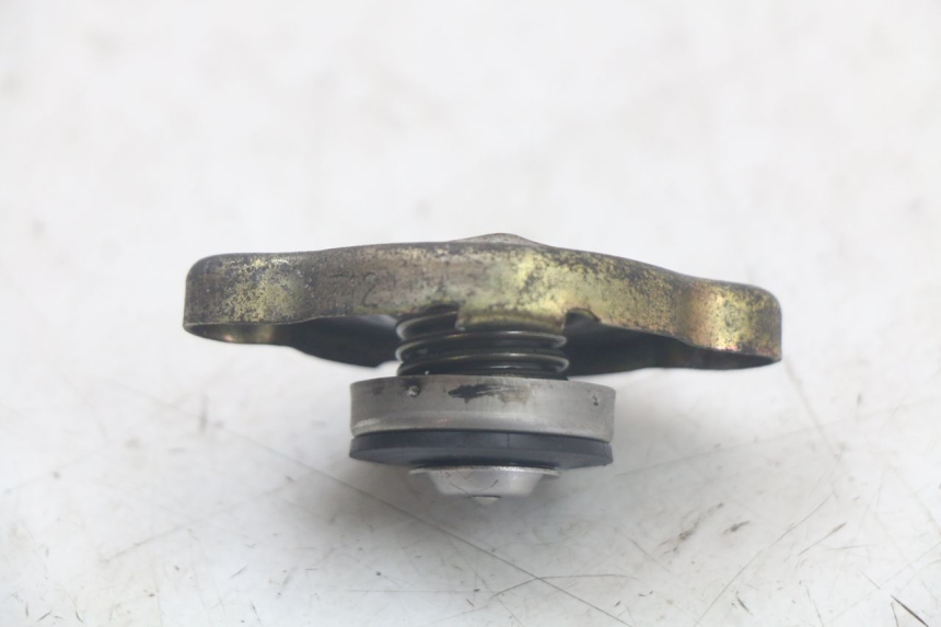 photo de RADIATEURDOP HONDA FJS SILVERWING SILVER WING 600 (2001 - 2010) - Detail van het onderdeel