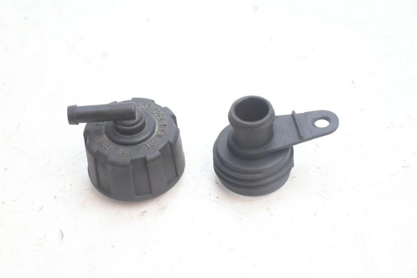 photo de RADIATEURDOP YAMAHA XMAX X-MAX 125 (2006 - 2009) - Detail van het onderdeel