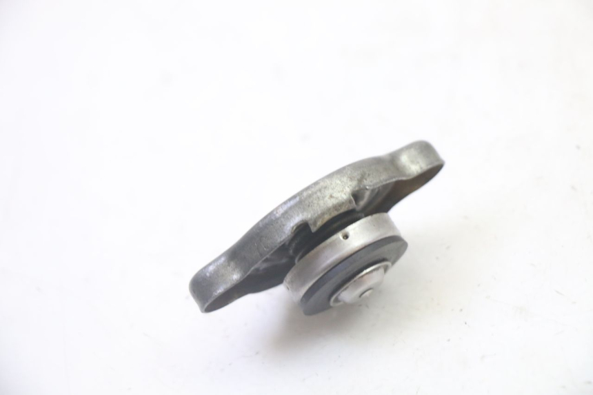 photo de RADIATEURDOP YAMAHA YZ 125 (1998 - 2005) - Detail van het onderdeel