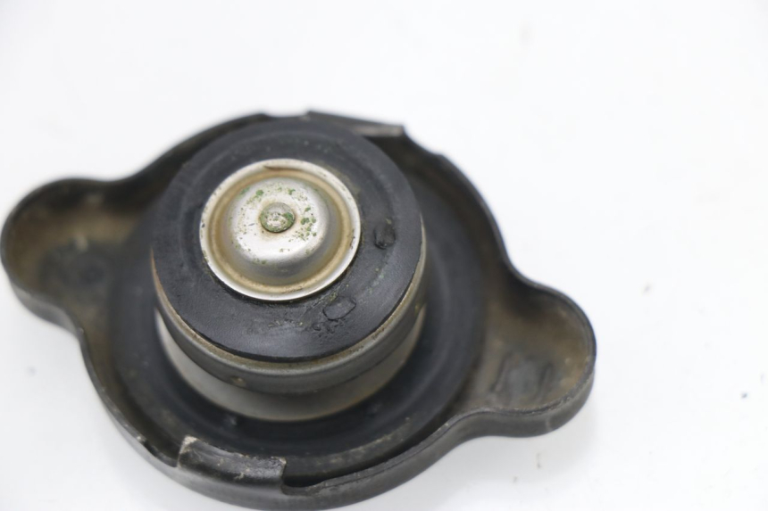 photo de RADIATEURDOP YAMAHA YZ 80 (1998 - 2001) - Detail van het onderdeel