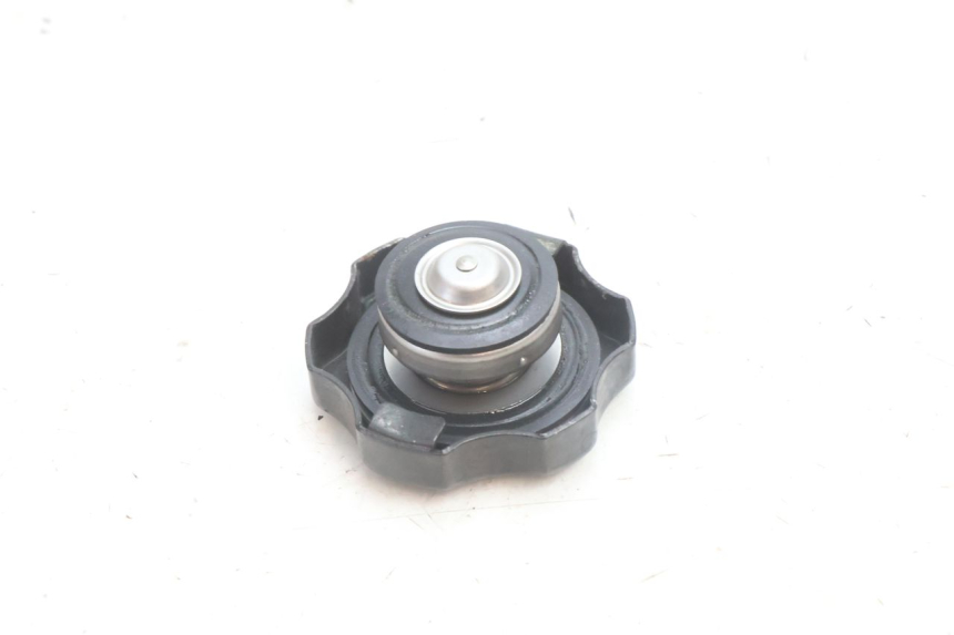 photo de RADIATEURDOP KAWASAKI ZZR 600 (1995 - 2004) - Zoom op gebruiksstaat
