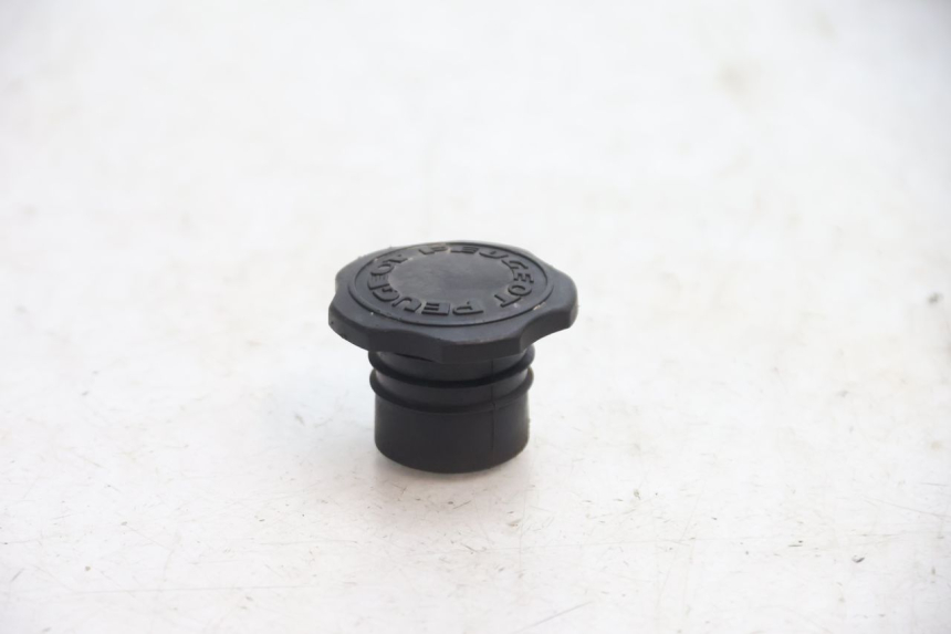 photo de BRANDSTOFTANKDOP PEUGEOT 103 SPX CLIP 50 (1989 - 1992) - Hoofdaanzicht