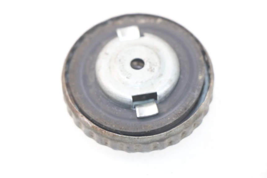 photo de BRANDSTOFFENDOP TANK YAMAHA BW'S 50 (1999 - 2003) - Detail van het onderdeel