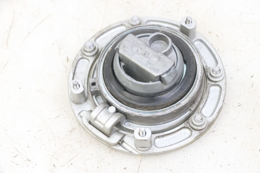 photo de BRANDSTOFFEDEKSEL HONDA CBF 500 (2004 - 2007) - Andere kijkhoek