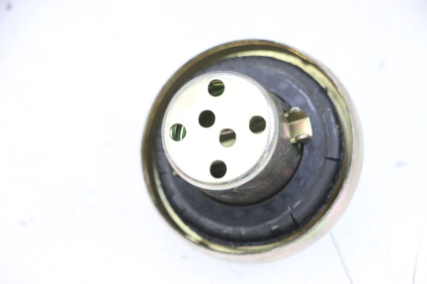 photo de BRANDSTOFFENDEKSEL TANK BTC FELICE SPORT 50 - Zoom op gebruiksstaat