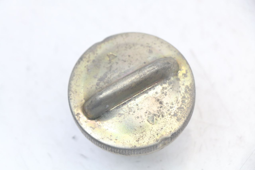 photo de BRANDSTOFFEDEKSEL TANK SYM FIDDLE 2 50 (2008 - 2013) - Detail van het onderdeel