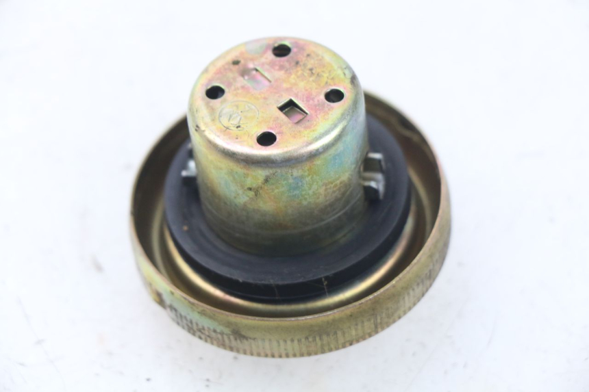 photo de BRANDSTOFFEDEKSEL TANK SYM FIDDLE 3 III 50 (2014 - 2020) - Detail van het onderdeel