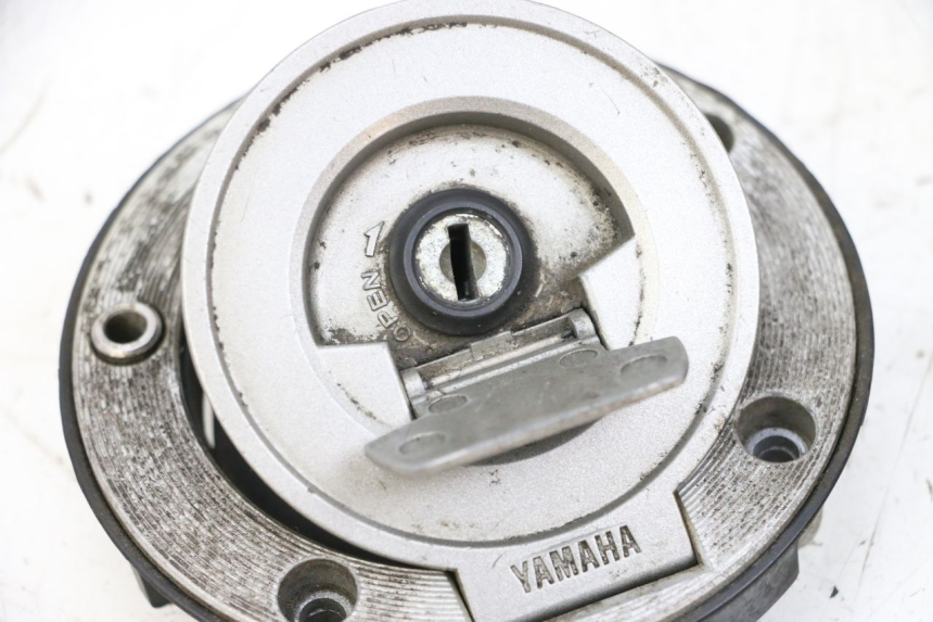 photo de BRANDSTOFFEDEKSEL TANK YAMAHA FJR ABS 1300 (2006 - 2012) - Detail van het onderdeel