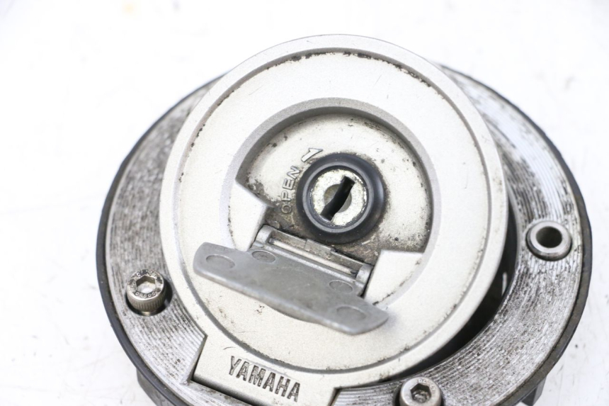 photo de BRANDSTOFFEDEKSEL TANK YAMAHA FJR ABS 1300 (2006 - 2012) - Bevestigingspunten