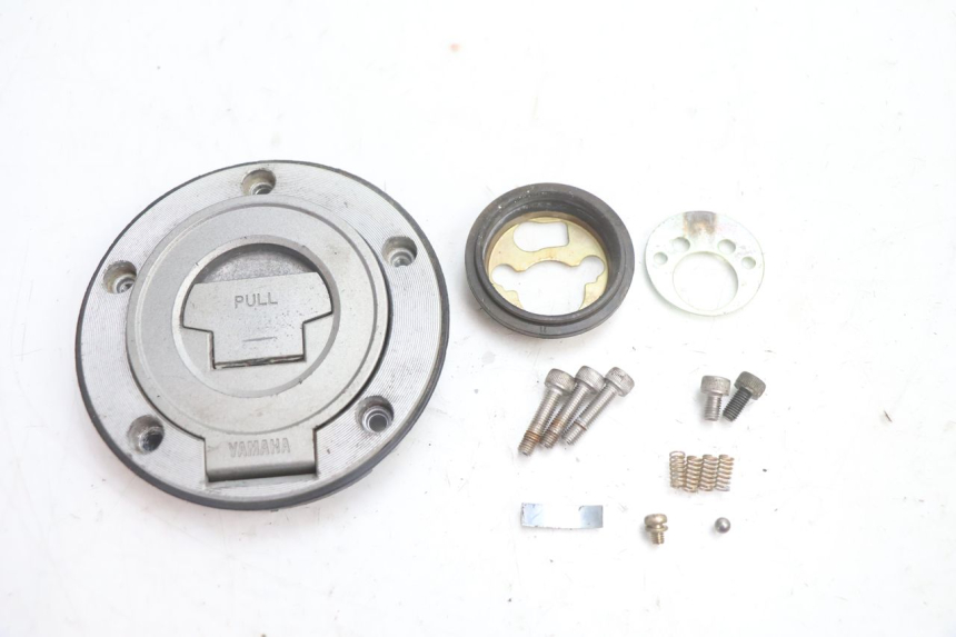 photo de BRANDSTOFTANKDOP YAMAHA FJR 1300 (2001 - 2005) - Hoofdaanzicht