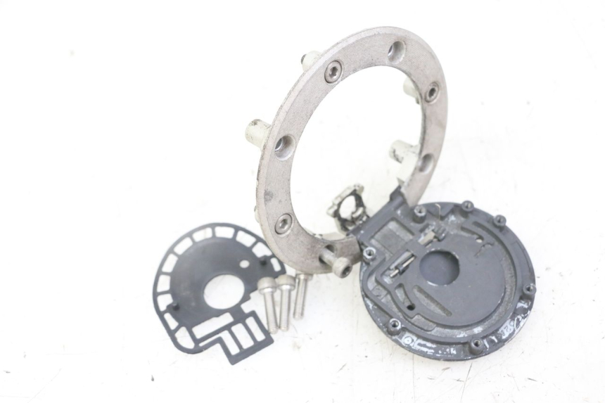 photo de BRANDSTOFFEDEKSEL SUZUKI GS GSE 500 (2001 - 2003) - Zoom op gebruiksstaat