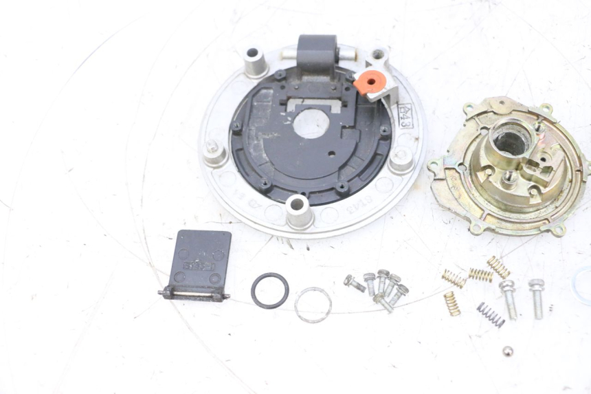 photo de BRANDSTOFFEDELDOP SUZUKI GSXR GSX-R 1000 (2003 - 2004) - Zoom op gebruiksstaat