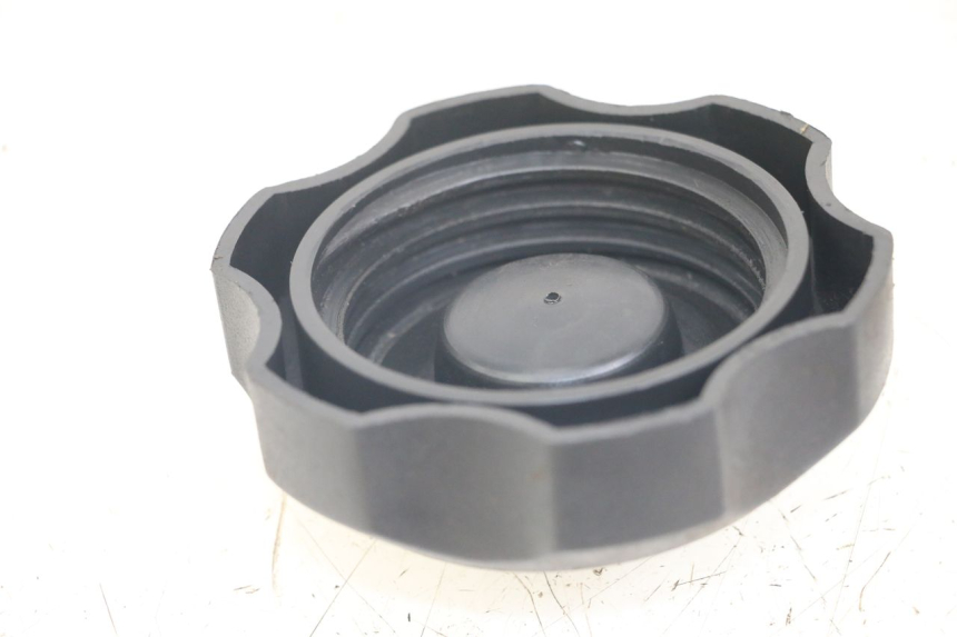 photo de BRANDSTOFFENDEKSEL TANK HYTRACK HY S 4X4 410 (2013 - 2016) - Detail van het onderdeel