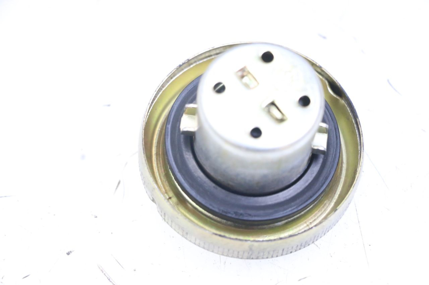 photo de BRANDSTOFFEDEKSEL TANK SYM JET 14 4T 50 (2018 - 2022) - Detail van het onderdeel