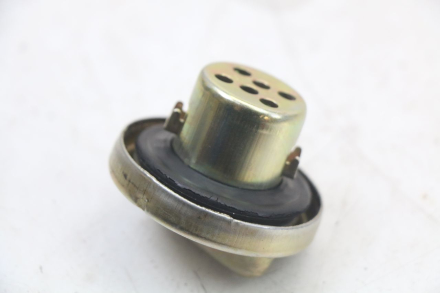 photo de BRANDSTOFFEDEKSEL TANK JM MOTORS VX 125 (2022 - 2025) - Technische close-up