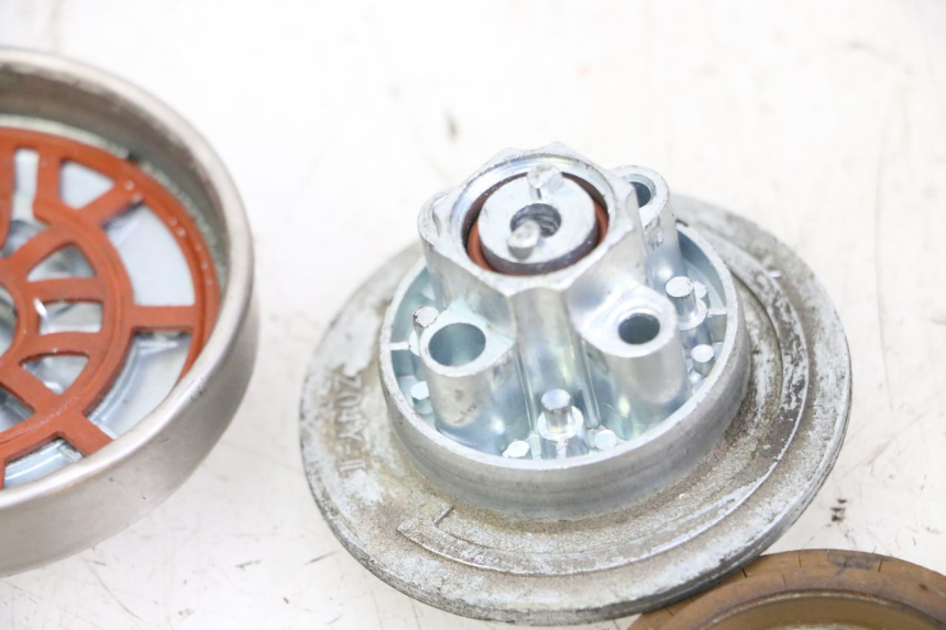 photo de BRANDSTOFFEDEKSEL TANK KEEWAY K-LIGHT KLIGHT 125 (2018 - 2025) - Bevestigingspunten