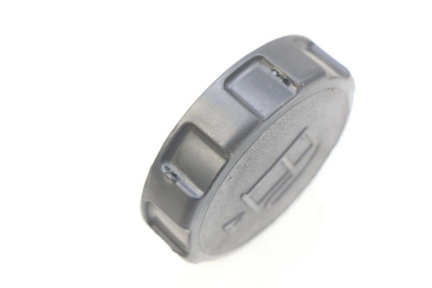 photo de BRANDSTOFFEDEKSEL TANK PEUGEOT KISBEE 4T 50 (2010 - 2017) - Detail van het onderdeel