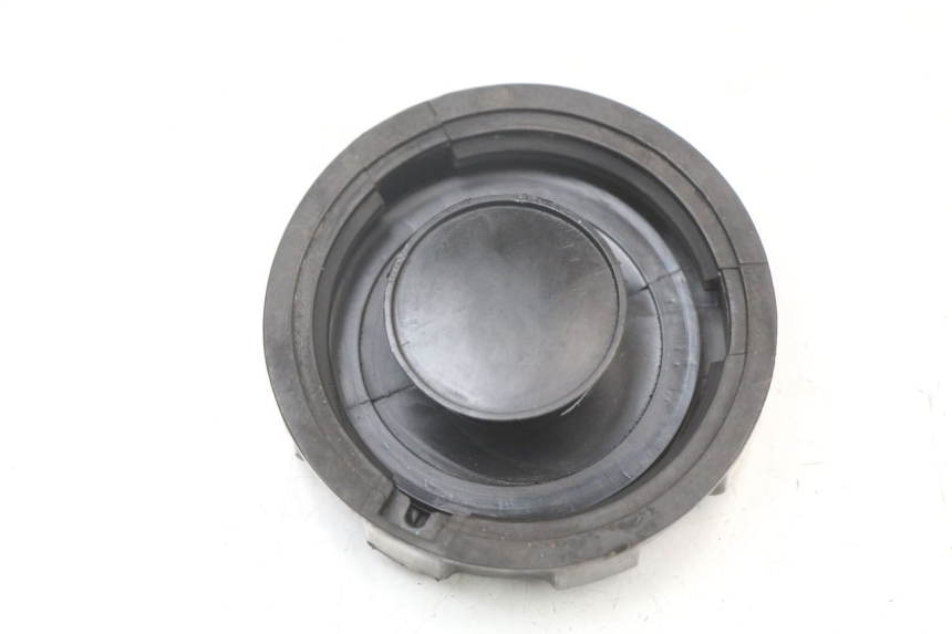 photo de BRANDSTOFFEDEKSEL TANK PEUGEOT KISBEE 4T 50 (2010 - 2017) - Detail van het onderdeel