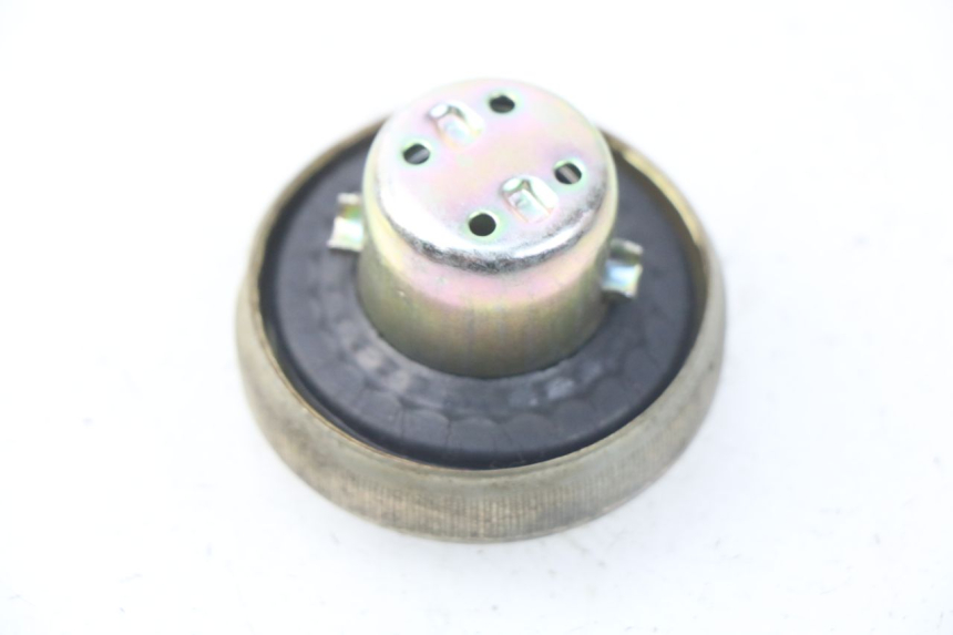 photo de BRANDSTOFFEDEKSEL TANK KYMCO LIKE 4T 50 (2009 - 2018) - Detail van het onderdeel