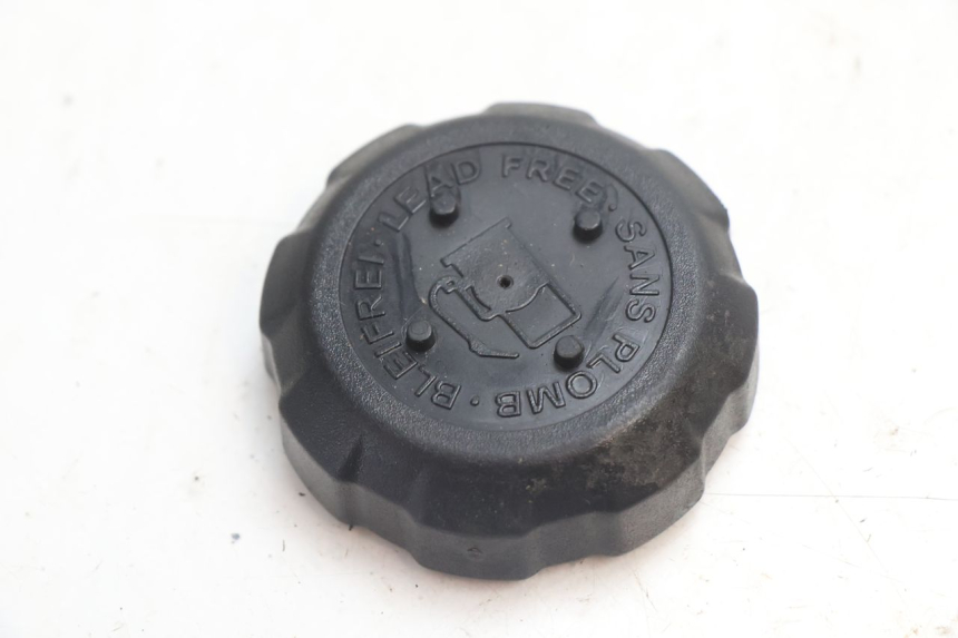 photo de BRANDSTOFFEDEKSEL TANK PEUGEOT LUDIX ONE 50 (2004 - 2013) - Detail van het onderdeel